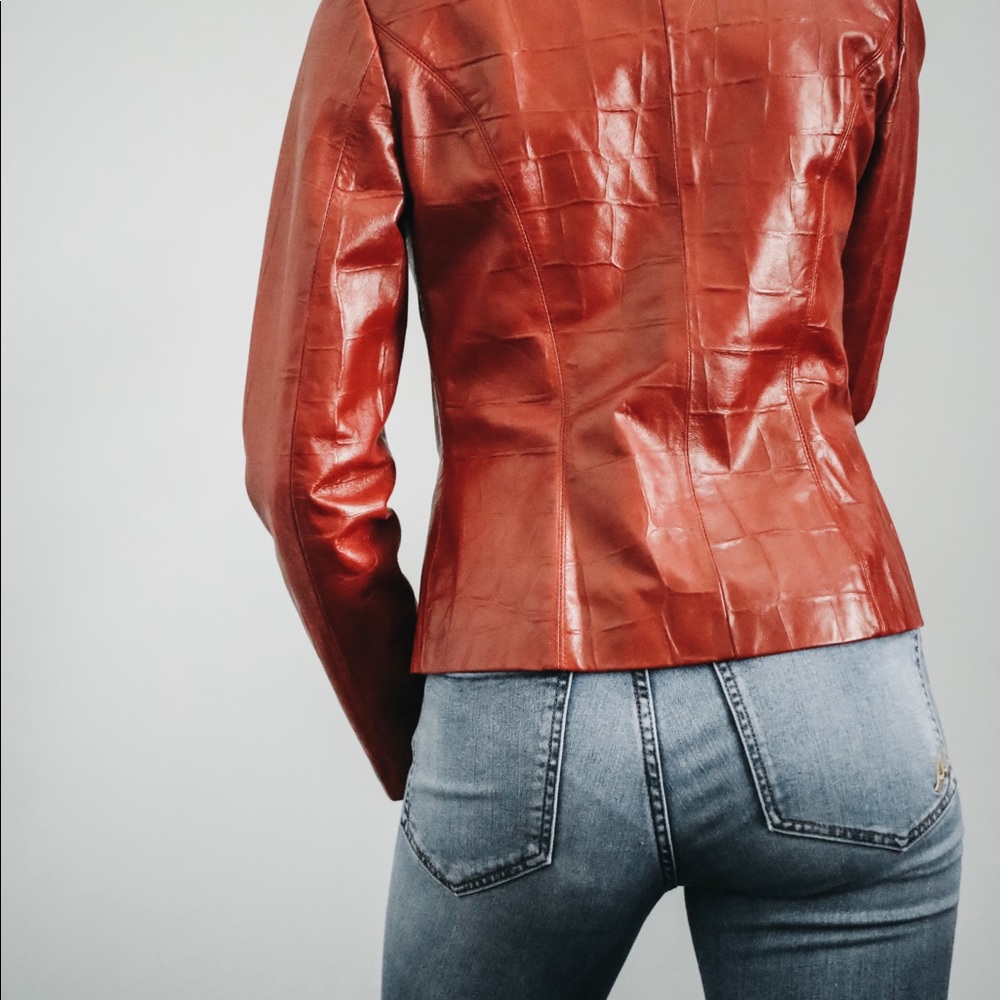 Red leather jacket - Picture 3 of 6